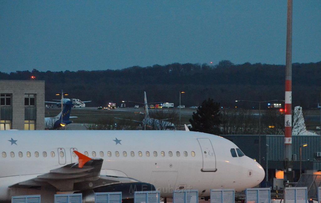 Bombendrohung Germanwings Koeln Bonner Flughafen P101.JPG - Miklos Laubert